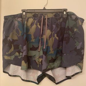 EUC old navy active shorts XXL